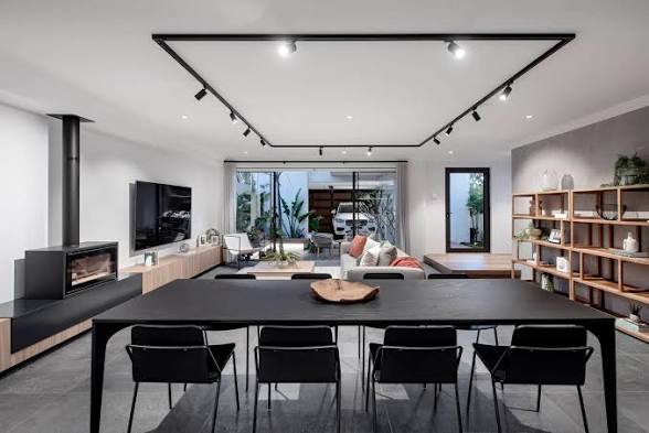 Adjustable track lighting